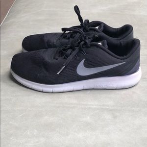Nike kids black Free Run sneakers